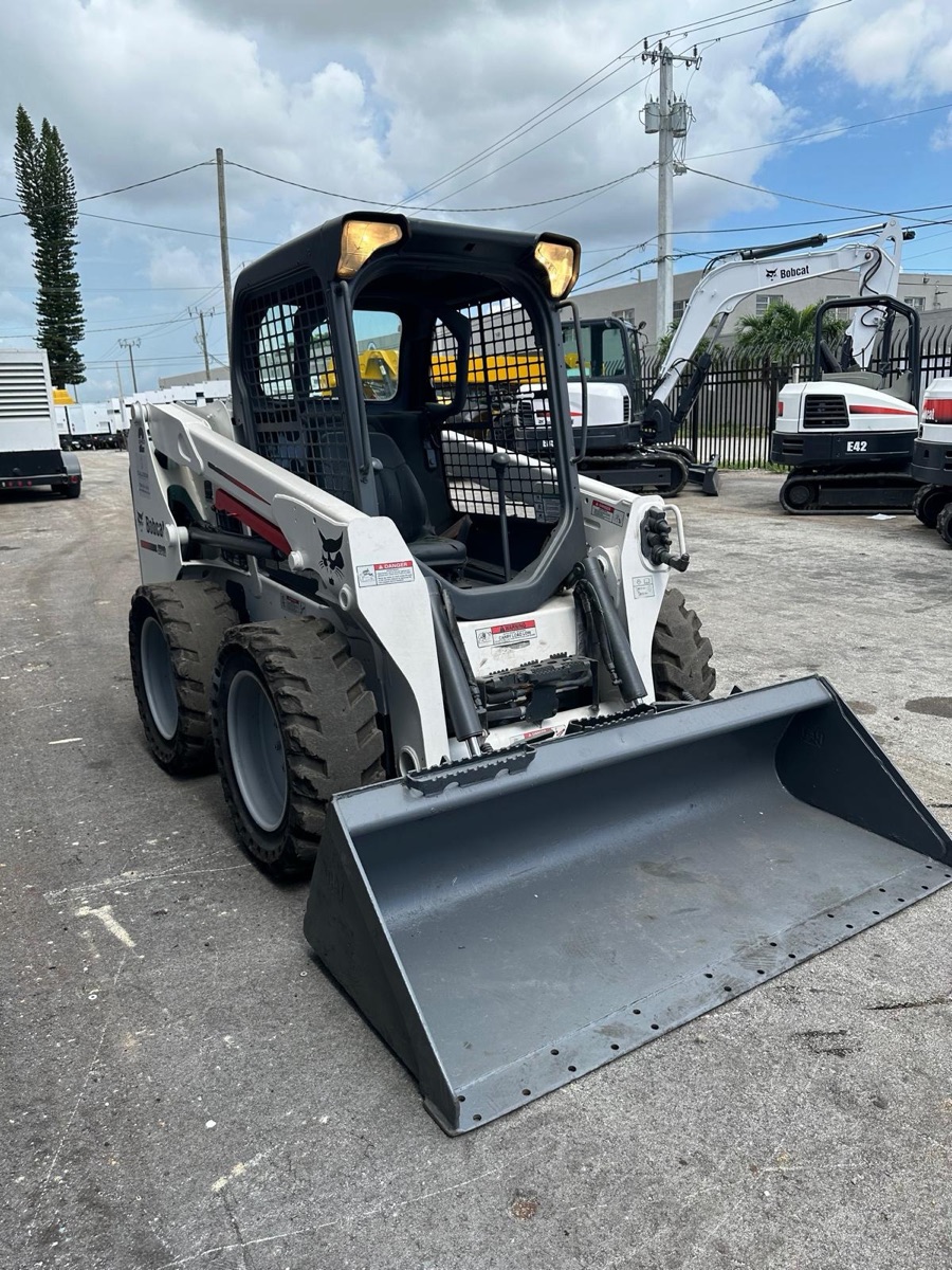 2016 Bobcat S510, view 3