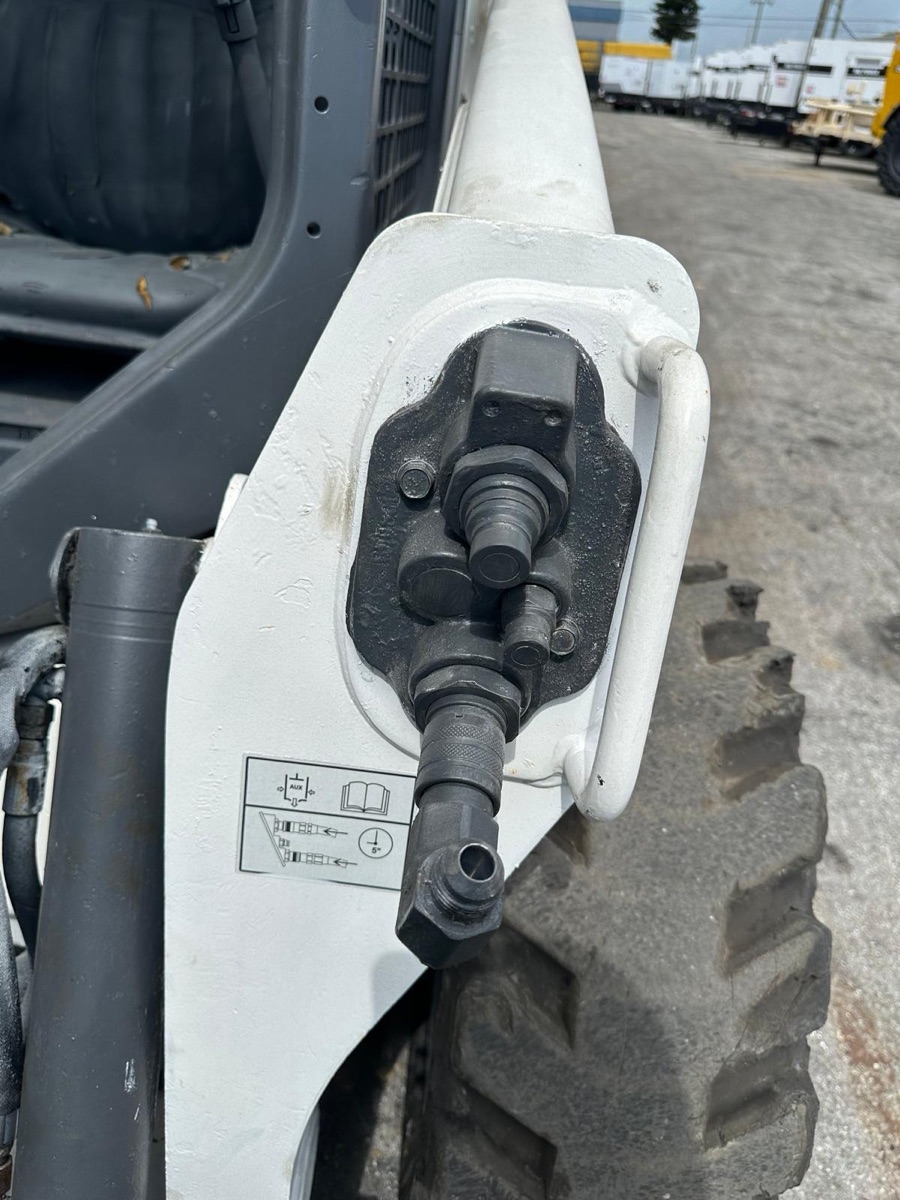 2016 Bobcat S510, view 5