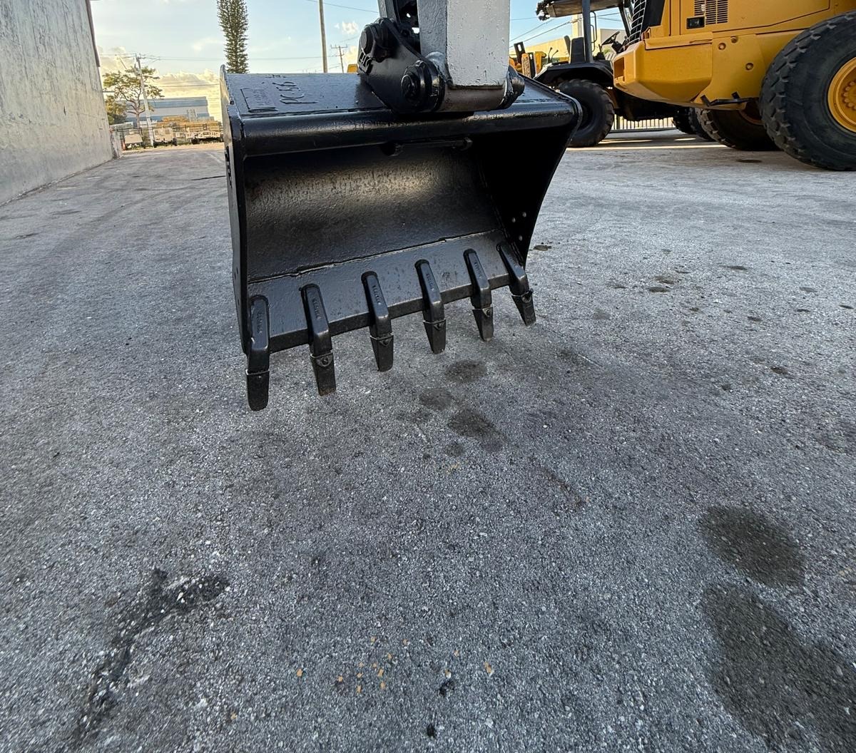 2017 Bobcat E45 Mini Excavator, view 2