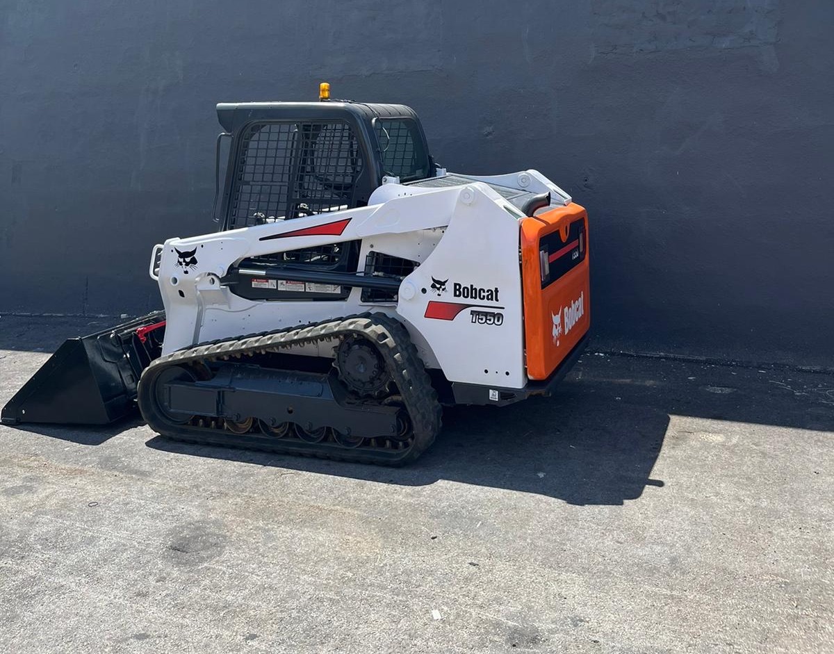 2017 Bobcat T550, view 3